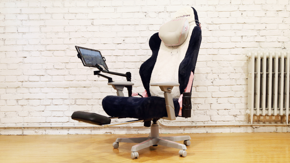 车顶太滑,不如找把好椅子坐着维权