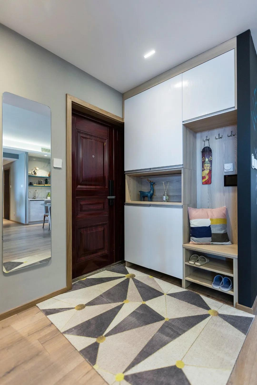 玄关设计50款实用的玄关鞋柜设计,入户玄关鞋柜L型玄关一体设计