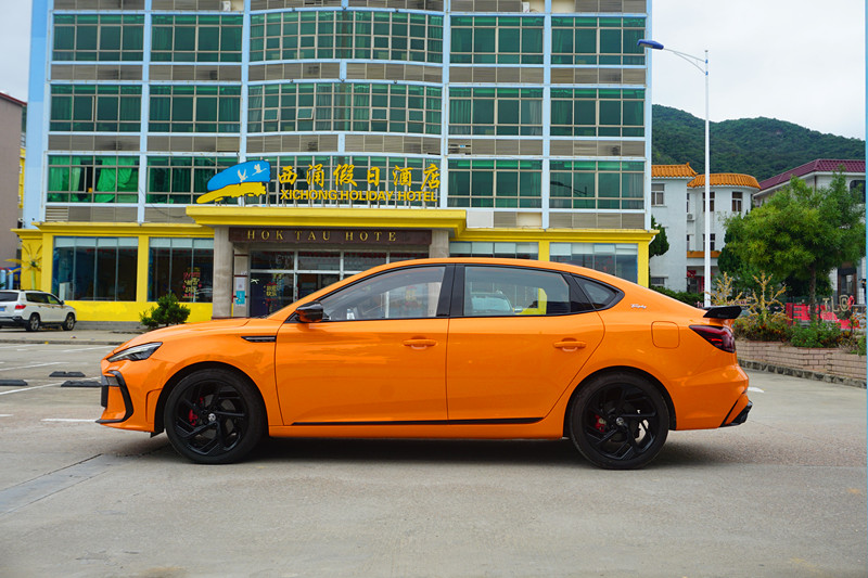 第三代mg6prosupersport赛道模式,激进前卫全新mg6pro预告图发布