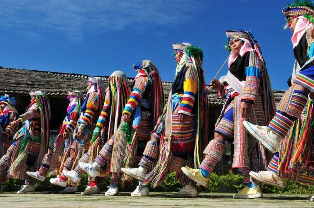 云南少数民族传统文化保护,四川和云南哪个少数民族多