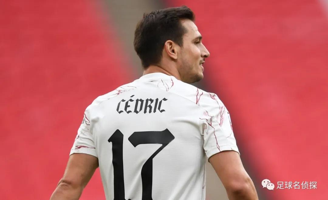 阿森纳跟队记者谈切尔西,阿森纳球员签下威廉