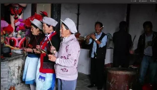 2015年9月9我上了剑川石宝山金顶寺