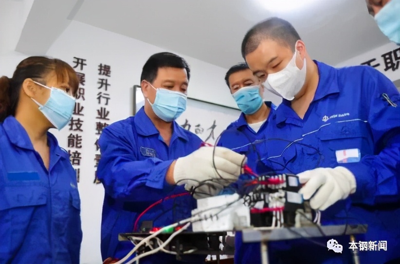 本钢集团党委书记罗佳全,全国劳动模范罗佳全