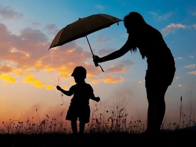 孩子被罚抄到100遍违法吗,孩子罚抄家长该不该帮抄