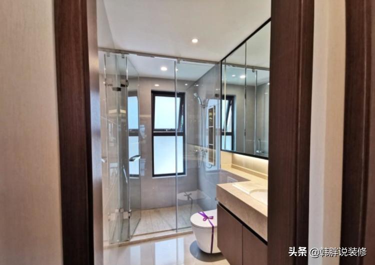 140平四室两厅两卫高端大气装修,140平四室现代轻奢风格