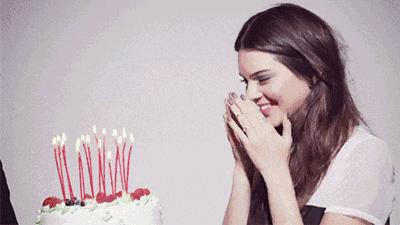 520送女友几个礼物合适,520应该送礼物给女朋友吗