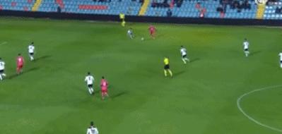 花样百出,势不可挡,卡斯蒂亚少年们是怎样踢球的?