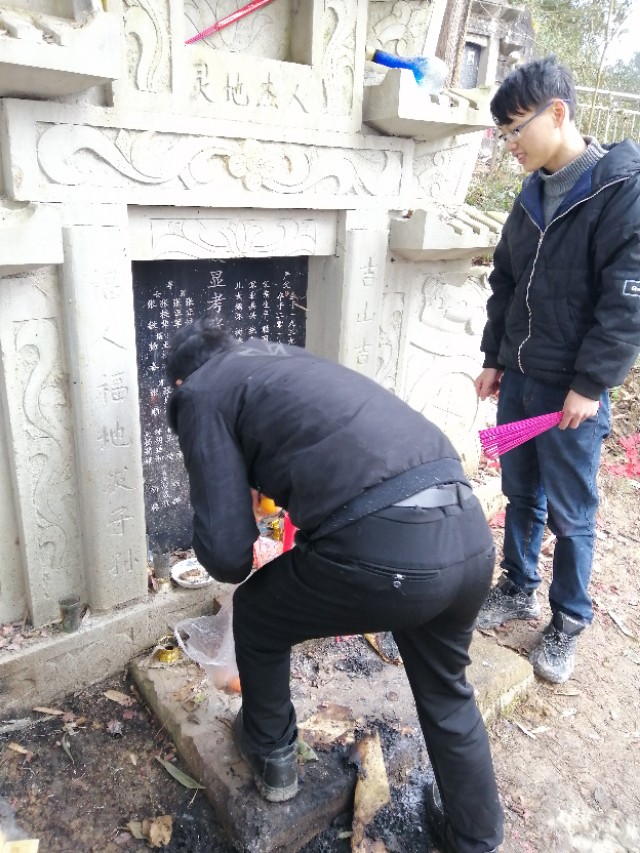 祭天堂的父母,祭天堂的父亲母亲