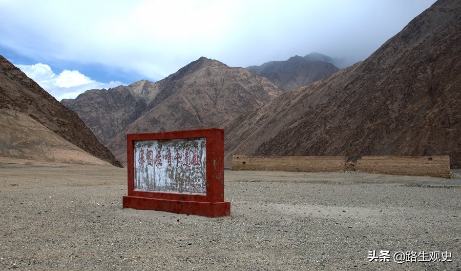 解放军牺牲爱人殉情,解放军牺牲士兵葬礼