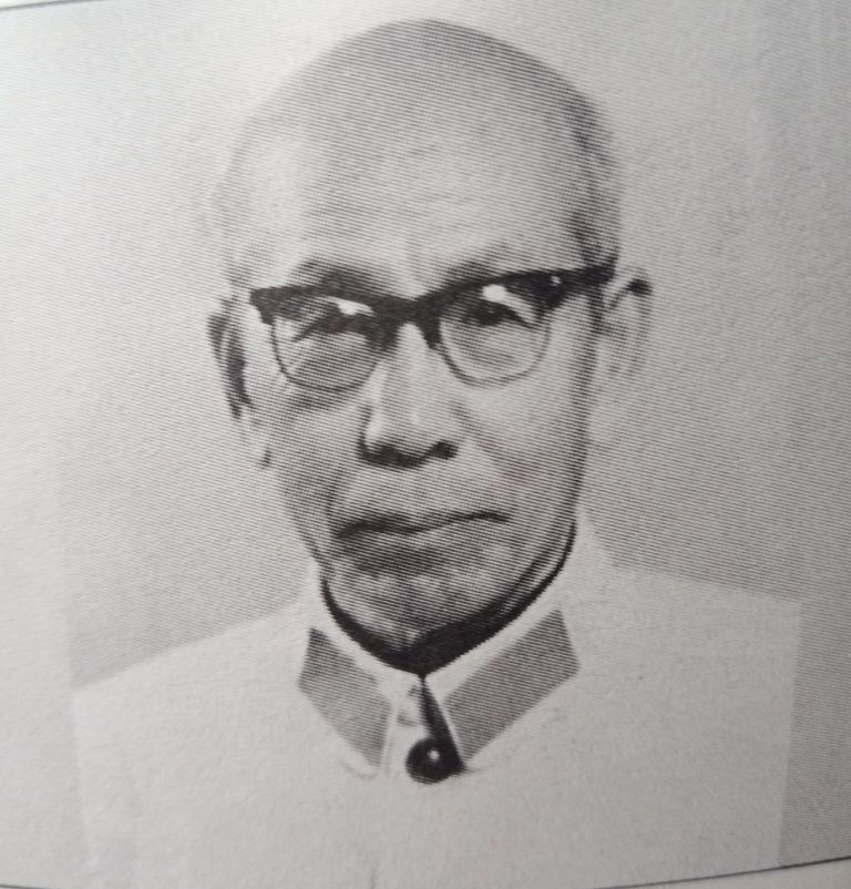 1955年军队授军衔对应行政级别,55年授衔上校对应军官级别