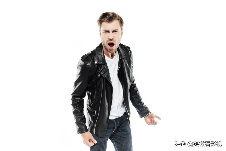 咖啡色猎装皮衣怎么搭配男士,男士牛仔衣皮衣叠穿搭配技巧