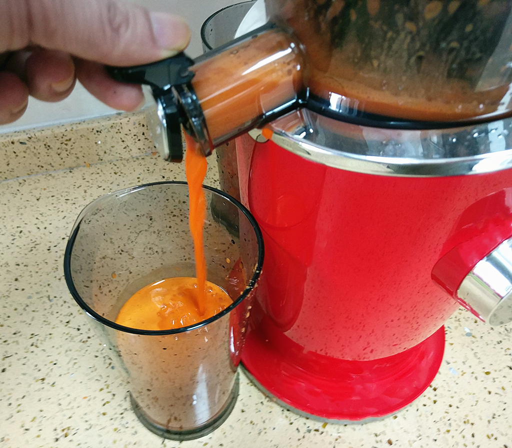 惠人原汁机带给你健康生活饮品