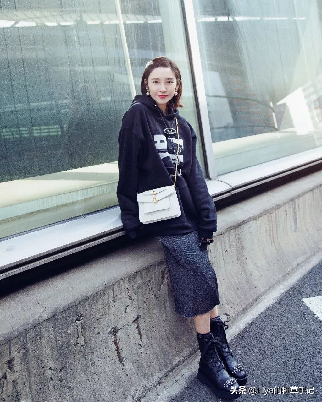 “打*裤底**”怎么穿才不土？记住这4点