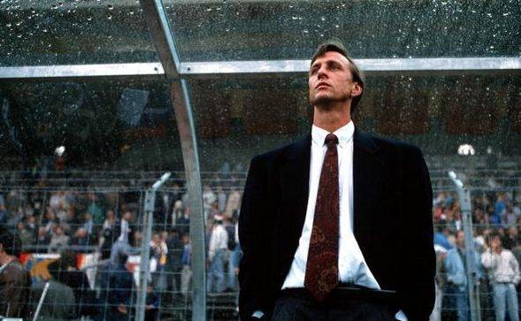 足坛历史前十中锋大罗,马拉多纳和贝利谈c罗大罗