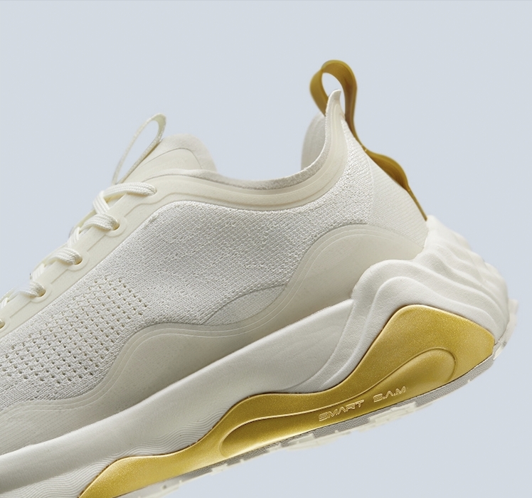 安踏颁奖服国旗版,安踏星标系列奥运领奖鞋