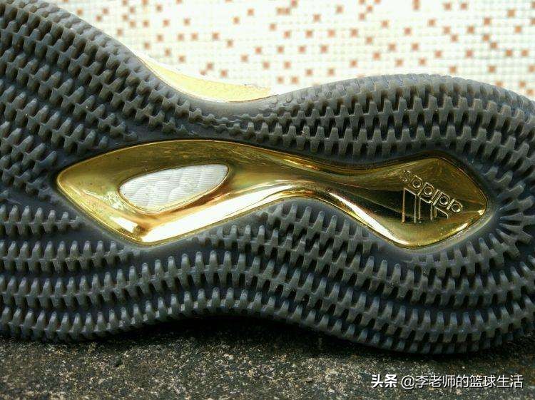 阿迪达斯跑鞋深度测评,阿迪达斯横向评测