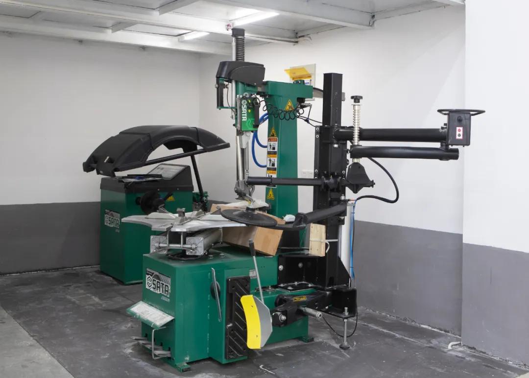 靓车堡礼字坝店盛大开业！巨额优惠等你来拿