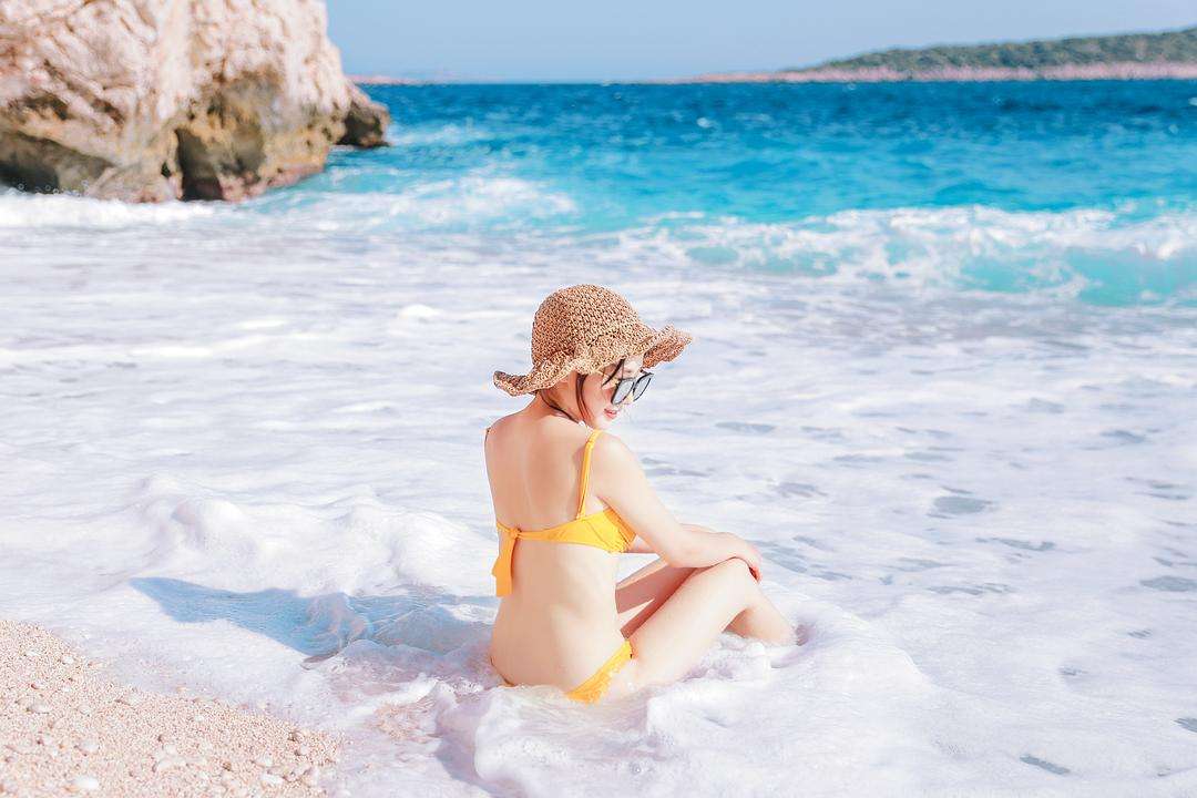 夏季海边泳衣怎么选,维密秀夏日海边泳衣秀