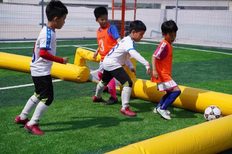 国信乔伦足球公园,青岛国信乔伦足球场