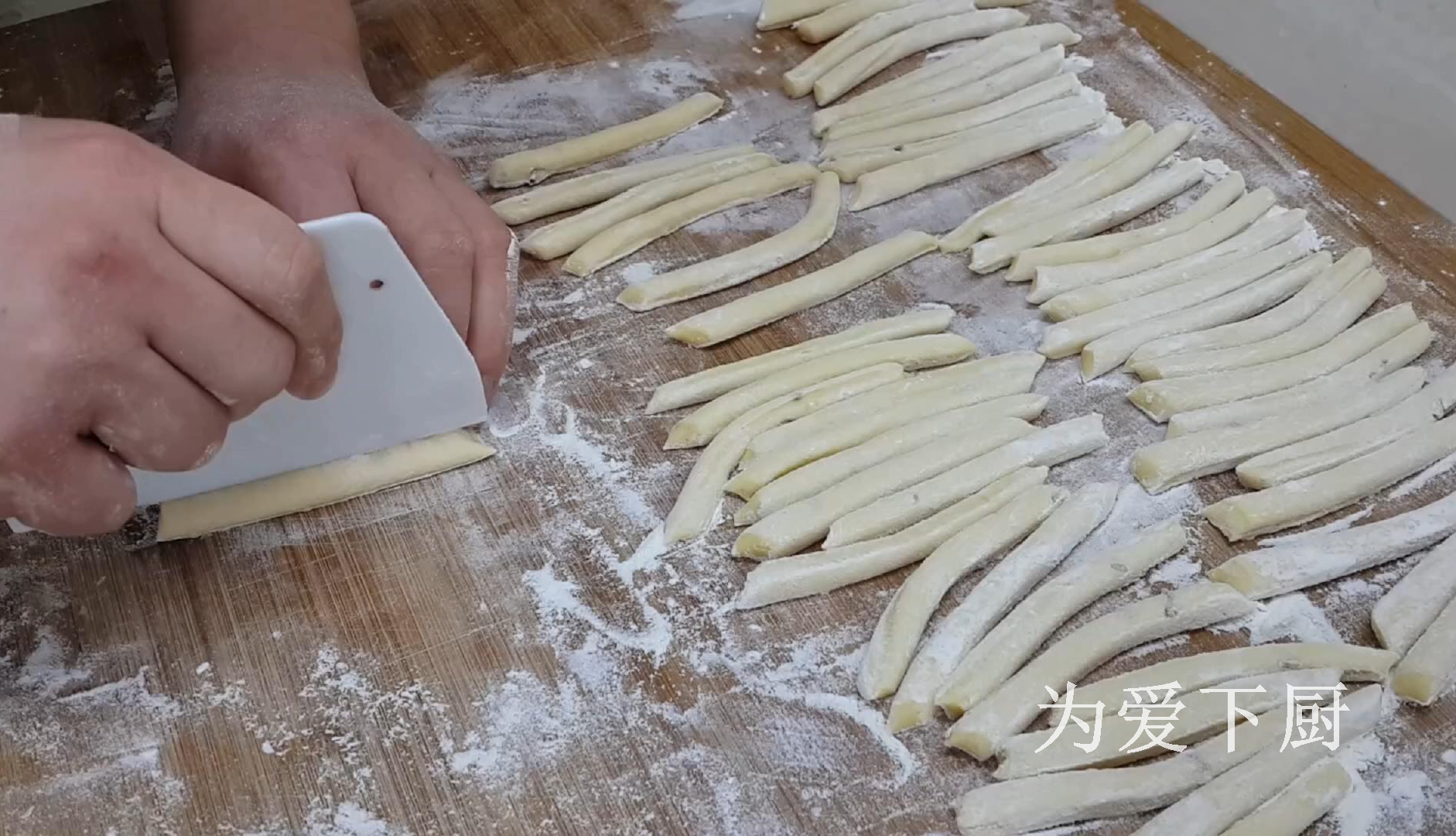 自制小油条家常做法和配方大全,筷子搅搅就能做的空心小油条