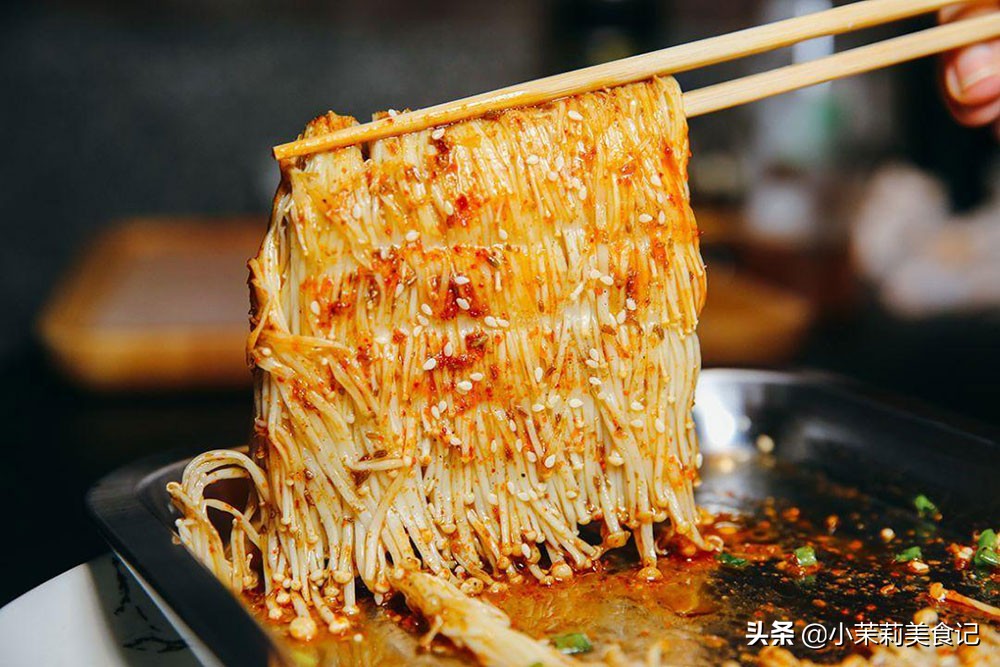 自选麻辣烫什么菜不压秤,吃麻辣烫必备五种菜