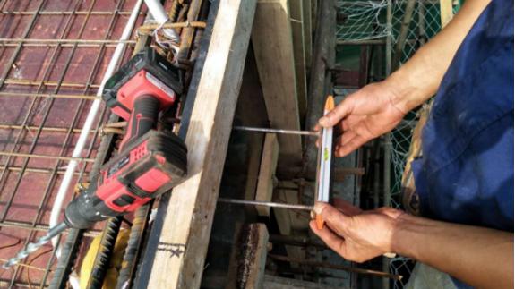 新型悬挑式脚手架施工流程,新型悬挑脚手架孔洞不漏水