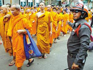 泰国假大牌卖到中国,泰国卖假货事件