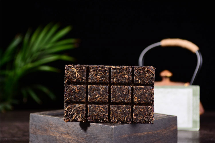 普洱沱茶和普洱茶有什么区别,普洱茶饼和茶沱哪个好