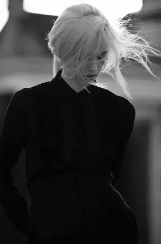 深夜听了就睡不着觉的五首英文歌,最治愈的睡眠歌曲英文歌