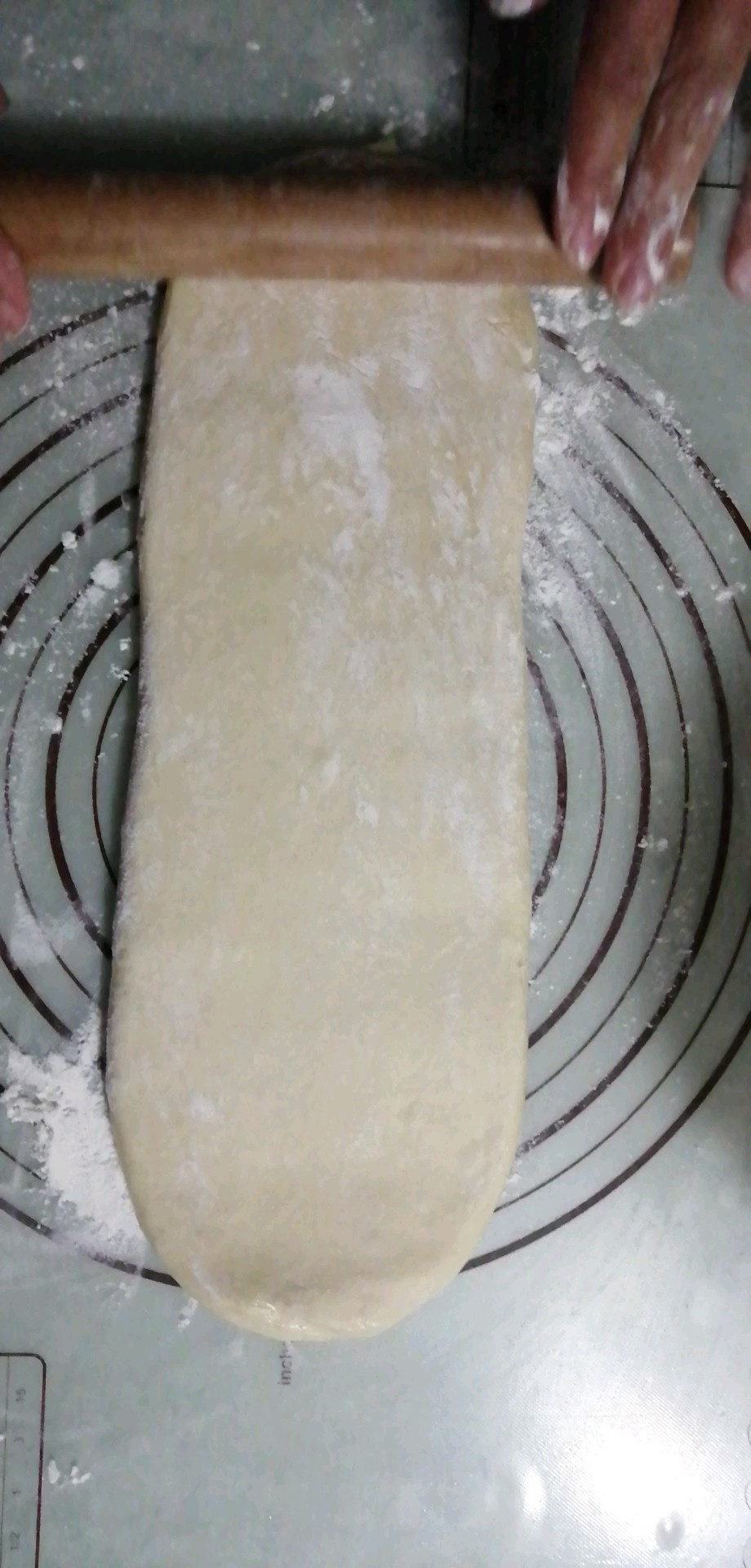 家庭炸油条简单好吃的方法,在家炸油条最简单的做法