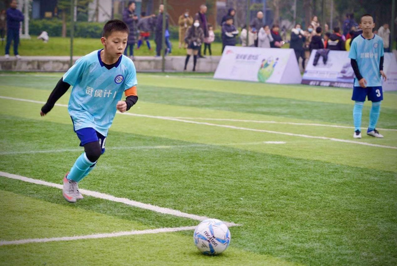 瓒充笅鍚埅,瓒充笅璧疯埅