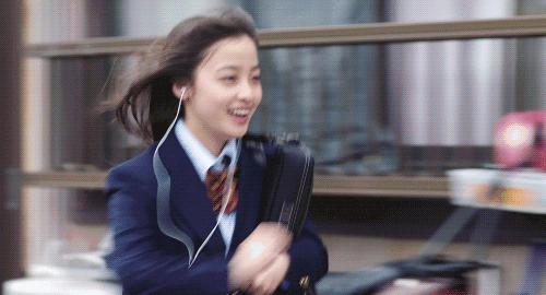 青春有你2jk制服完整,青春有你2出道玩偶亮相