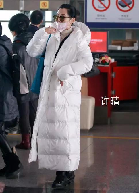 轻便羽绒服皱巴巴的怎么处理,羽绒服水洗后皱巴巴