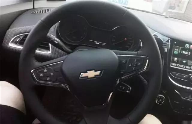 科鲁兹车评价怎么样,雪佛兰2019款1.6t科鲁兹内饰