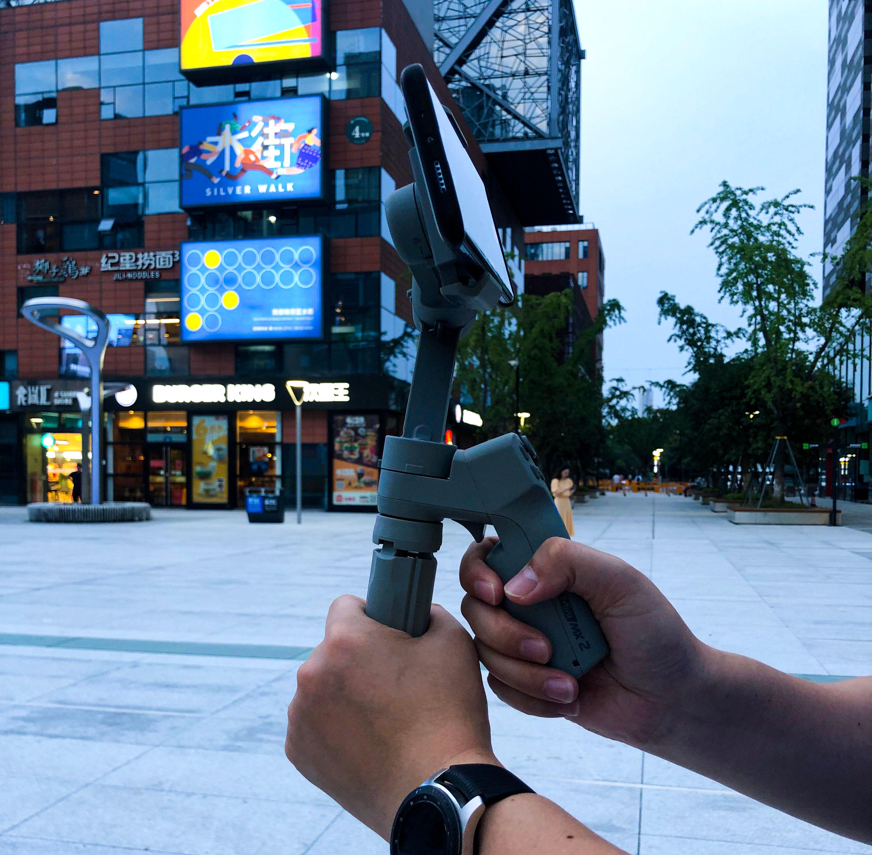 魔爪智能感应手机稳定器minimx2,魔爪nanose稳定器测评