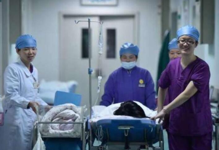 剖腹产和顺产到底该如何选择,剖腹产比较好还是顺产比较好