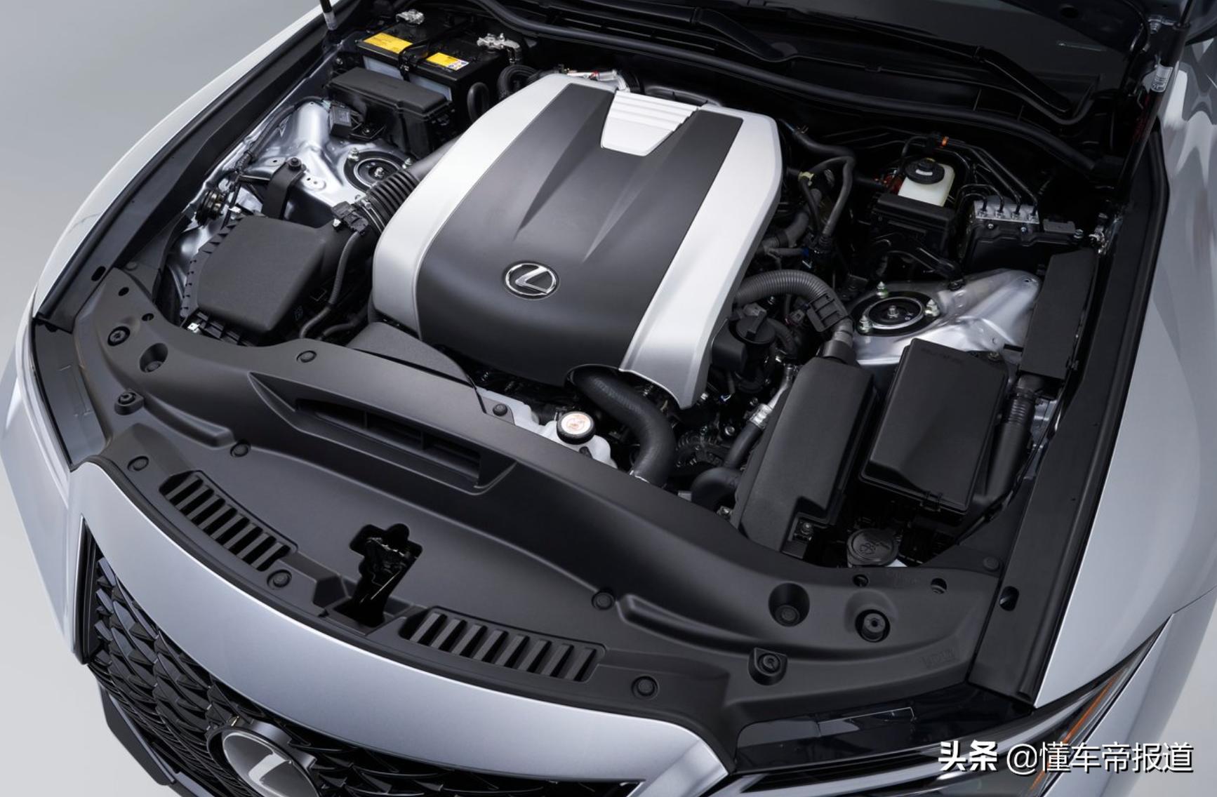 新款雷克萨斯is对比宝马三系,全新外观更好看的车