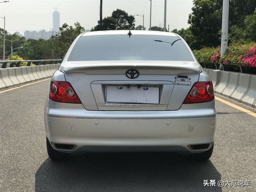 六缸丰田锐志，重拾经典后驱，操控依然得心应手