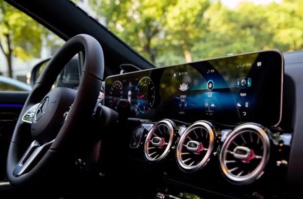 入门即豪华试驾奔驰全新gla200,奔驰gla2004matic和gla200区别