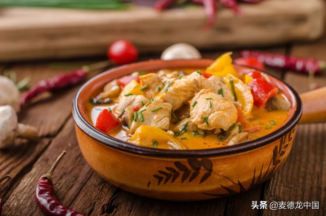 雷司令甜白葡萄酒跟什么最搭,雷司令白葡萄酒的经典产区