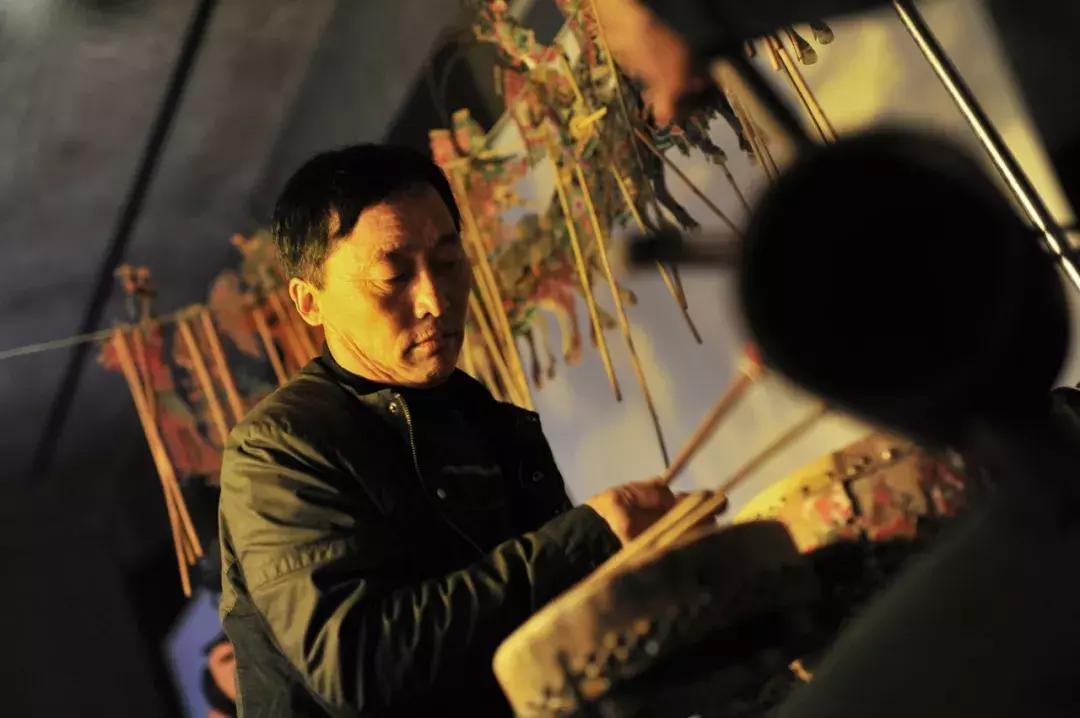 他到西北跟拍5个中国爷们3年：这片土地决定了人们为什么要唱歌