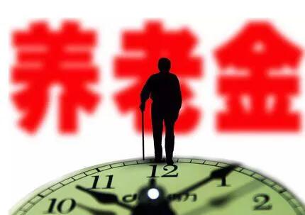 老年人社保卡银行开通后怎样取款,老年社保卡在银行怎么取钱