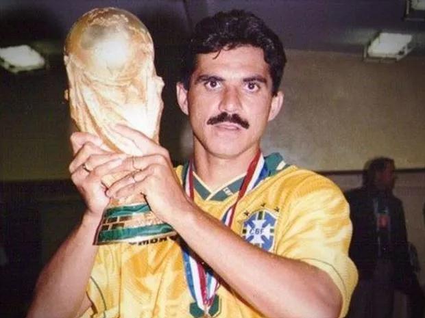 桑巴起舞帕奎塔,百年巴萨四星巴西