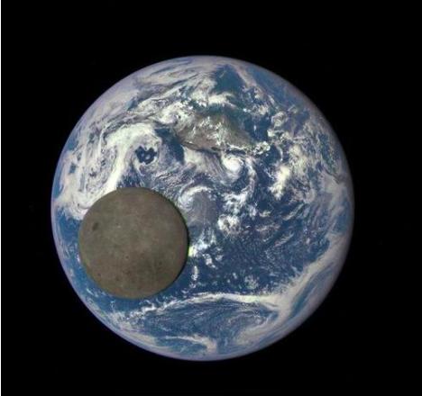 月球地下埋藏巨大不明物体,月球背面发现巨大异物