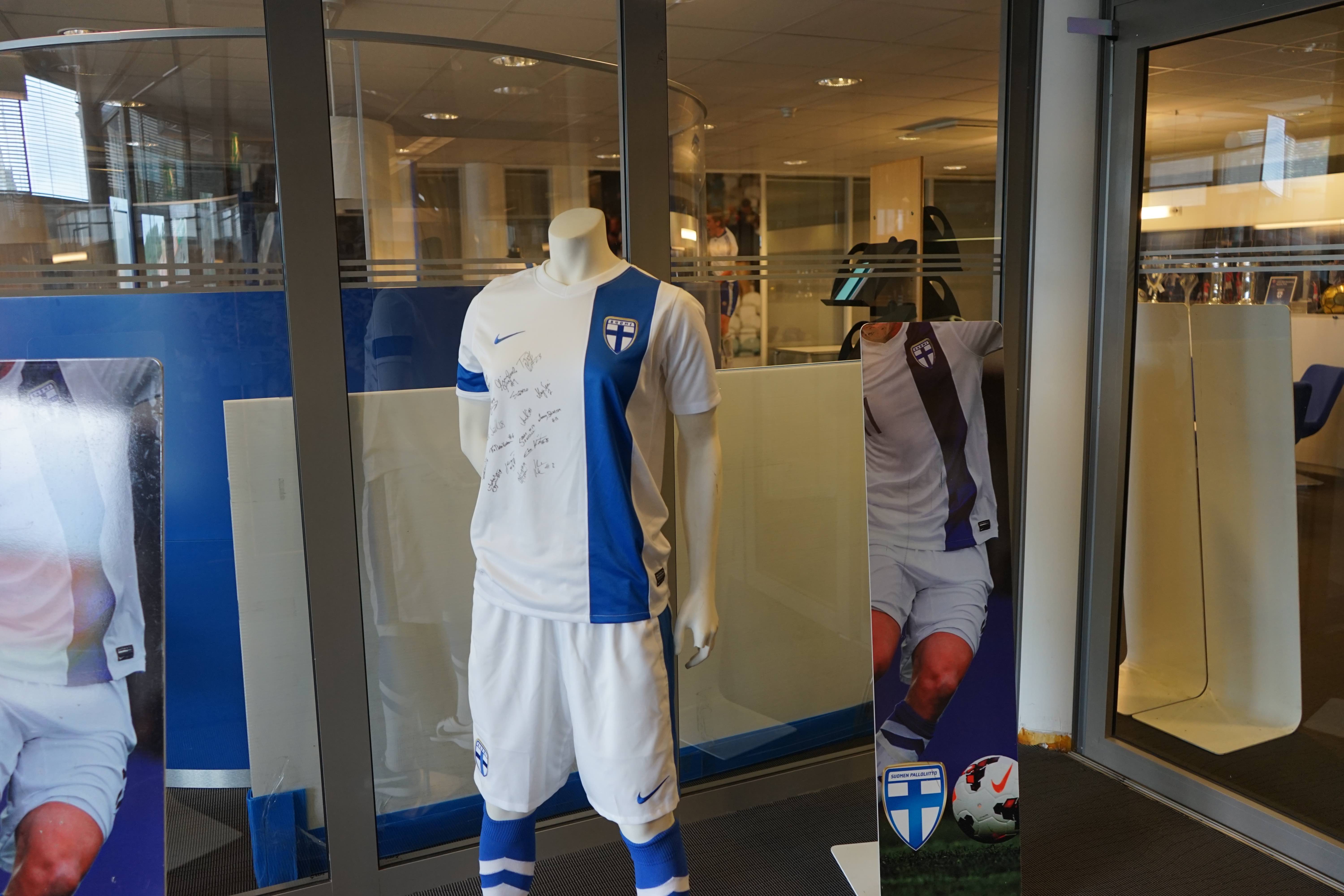 芬兰足球创历史首次进入欧洲杯正赛,一些芬兰足球的个人直接感受