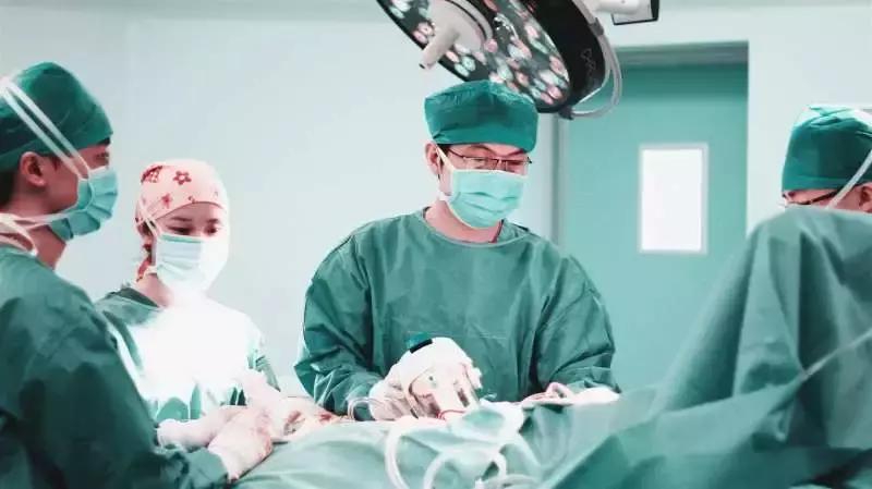 如何选择枕头对颈椎病至关重要,怎么选择对脊椎好的枕头