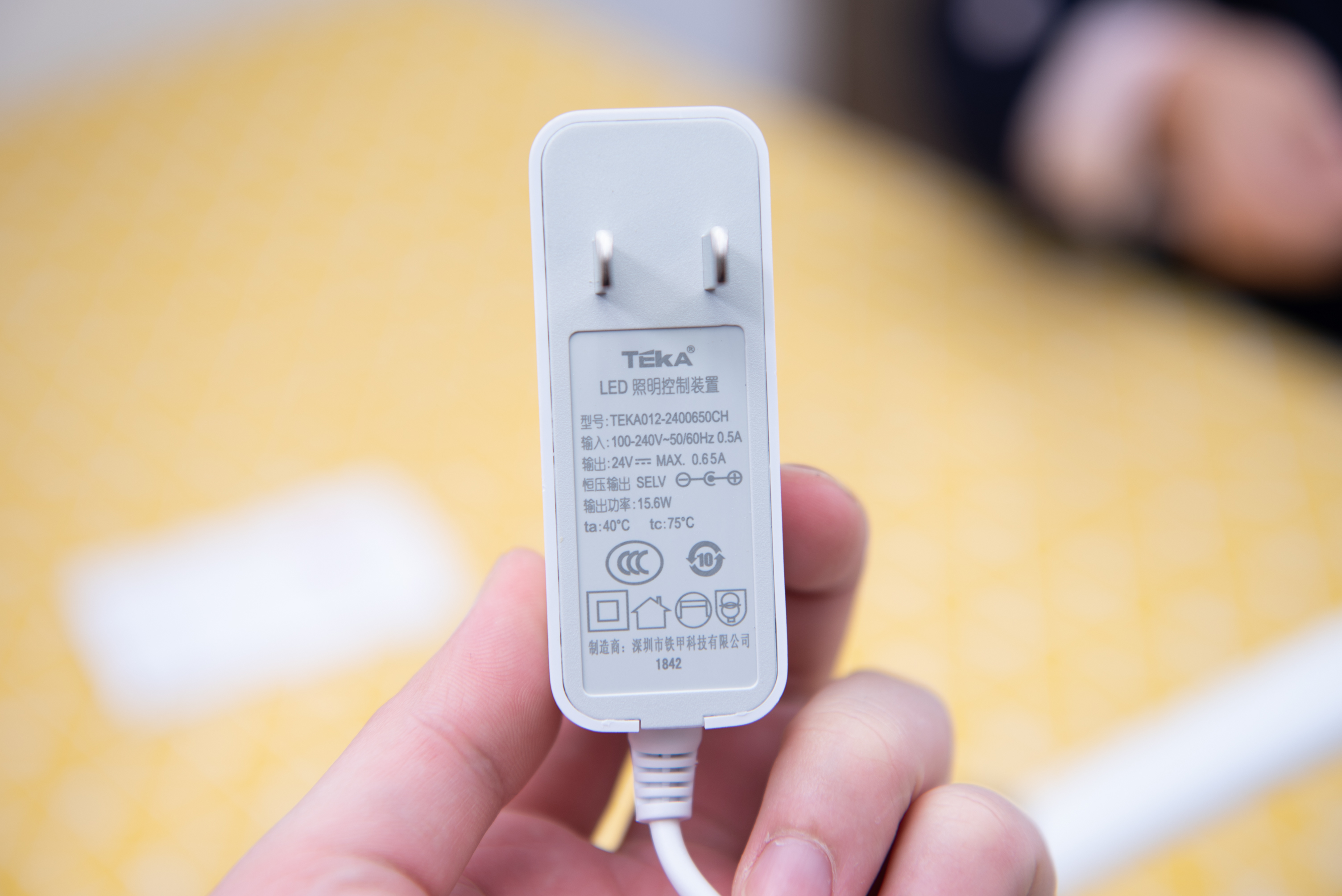 台灯护眼学习灯孩视宝v1,孩视宝护眼台灯vl161a