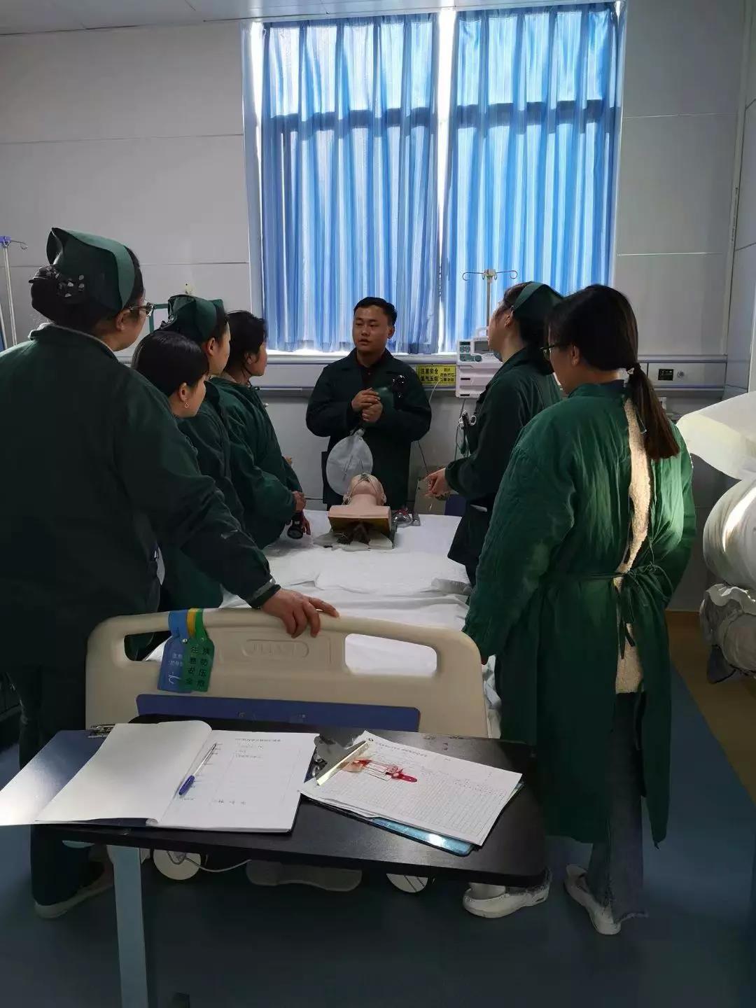 推开“生死门”,了解你不知道“ICU”