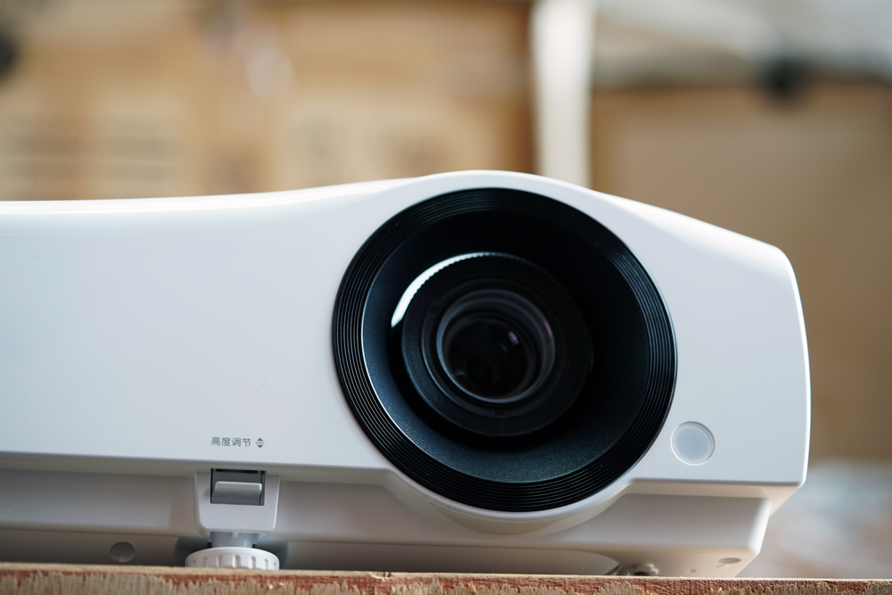 夏普xv-qz433a投影机评测,夏普xv-qz433a4k投影机