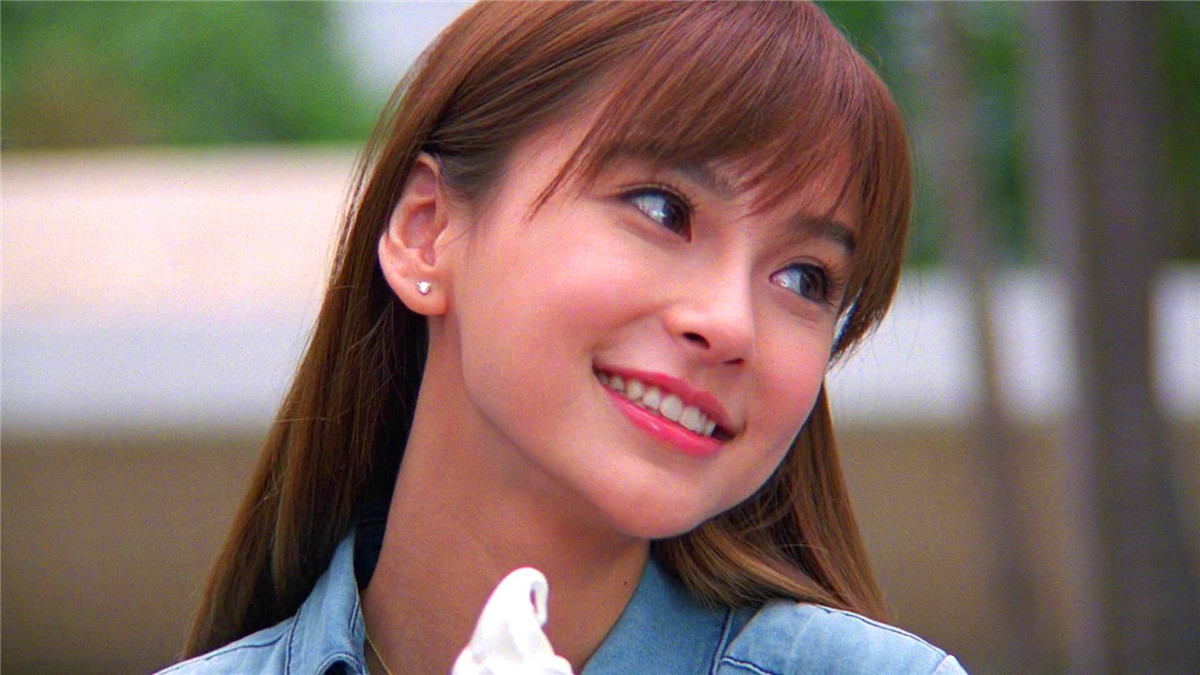 总觉得自己笑得很难看怎么办,怎么笑时笑容很自然